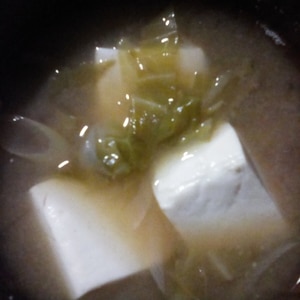 キャベツと豆腐とネギのお味噌汁